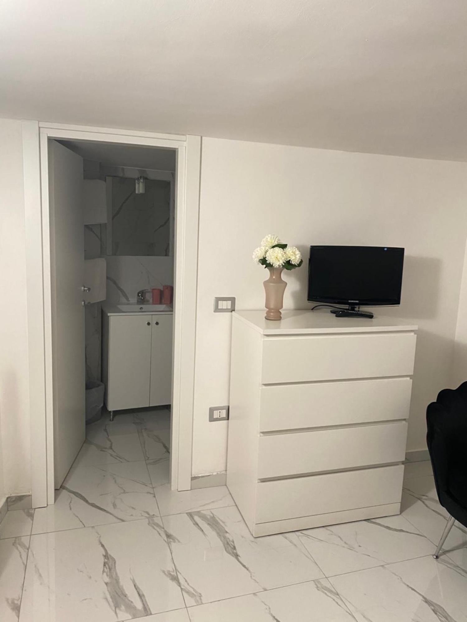 La Casetta Di Giovy Naples Luaran gambar