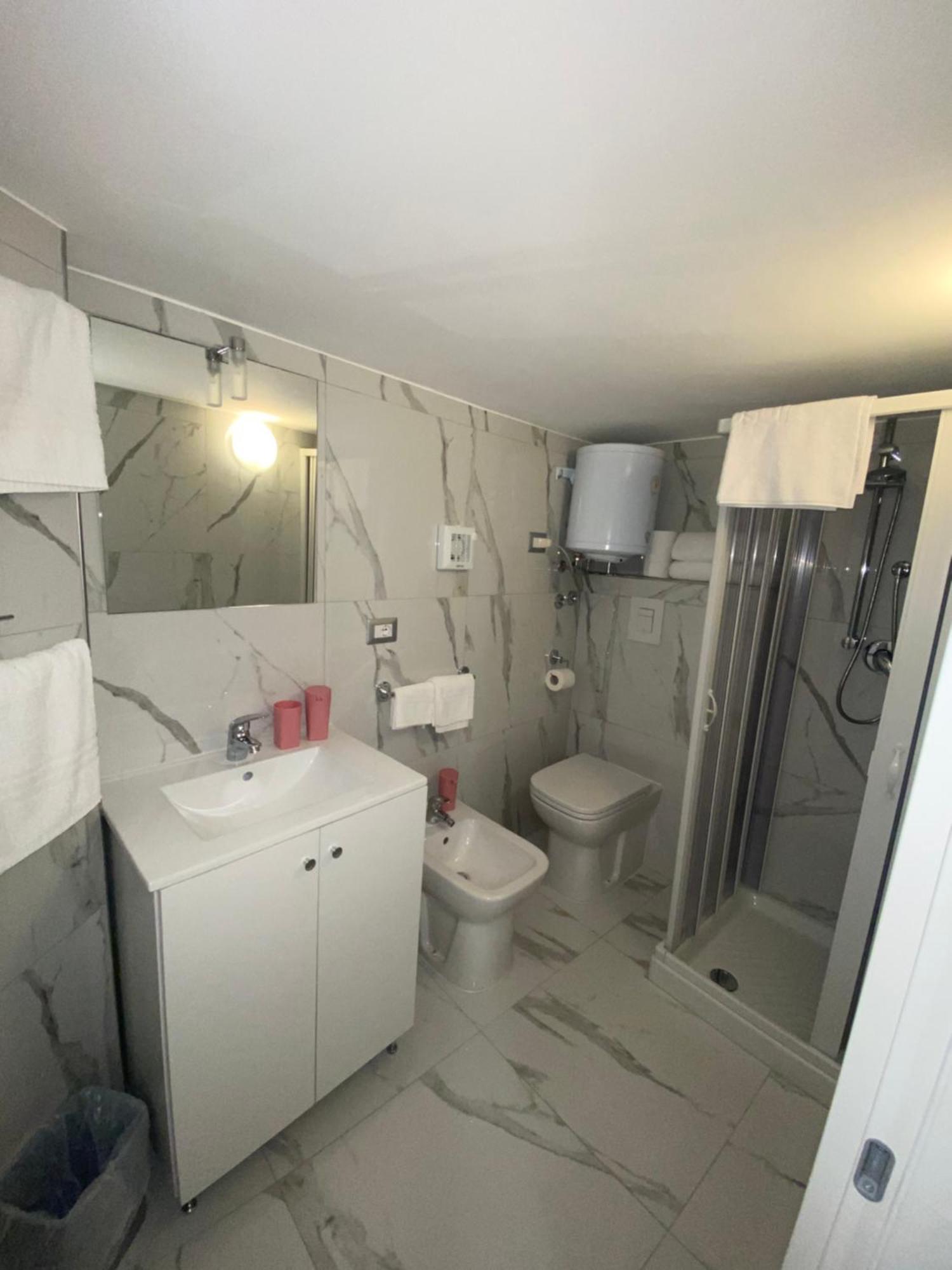 La Casetta Di Giovy Naples Luaran gambar